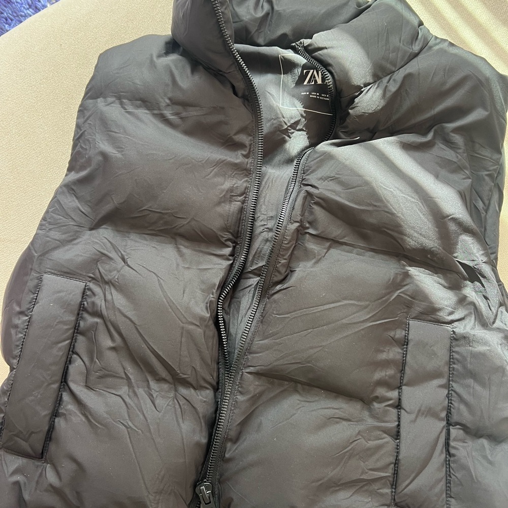 Zara Black Puffer Vest